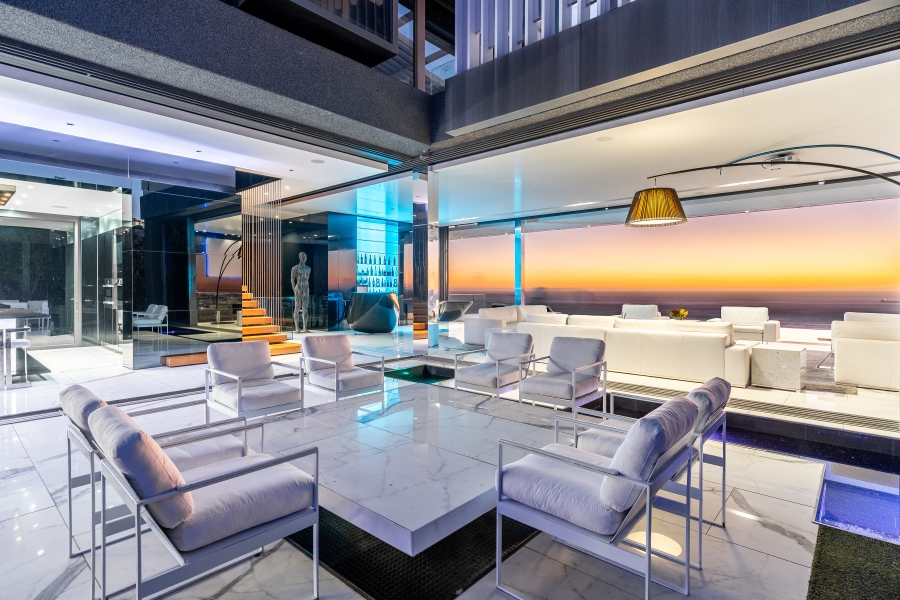 7 Bedroom Property for Sale in Clifton Western Cape